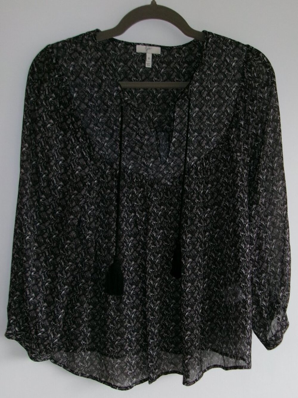 Joie Blouse - X-Small - 100% Silk - Black White Long Sleeve Boho (949)